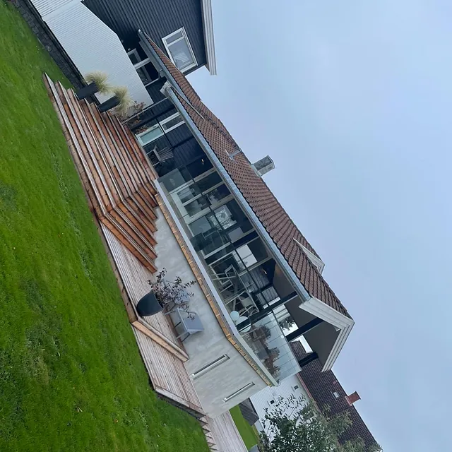 Prosjektbilde: Uteplass og trapper på tomannsbolig i Gjøvik