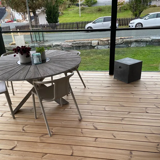 Prosjektbilde: Uteplass og trapper på tomannsbolig i Gjøvik