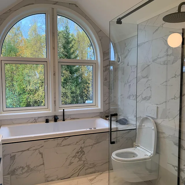 Prosjektbilde: Nytt bad i loftsetasje med oppløft