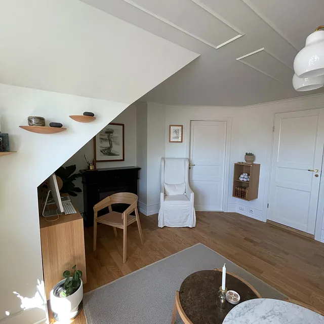 Prosjektbilde: Renovert loftstue med nytt vindu